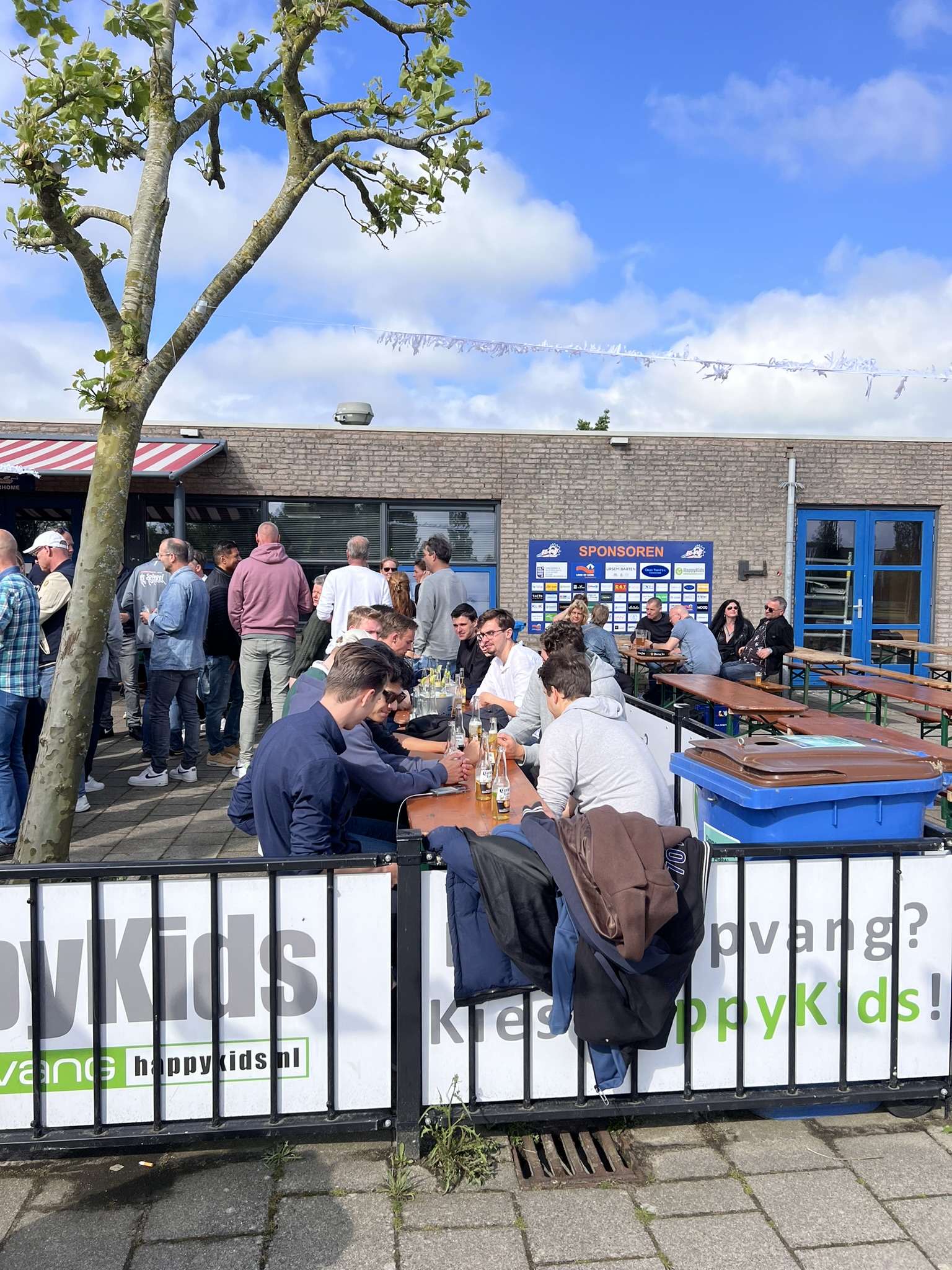 25 MEI :: MINI FOODTRUCK FESTIVAL