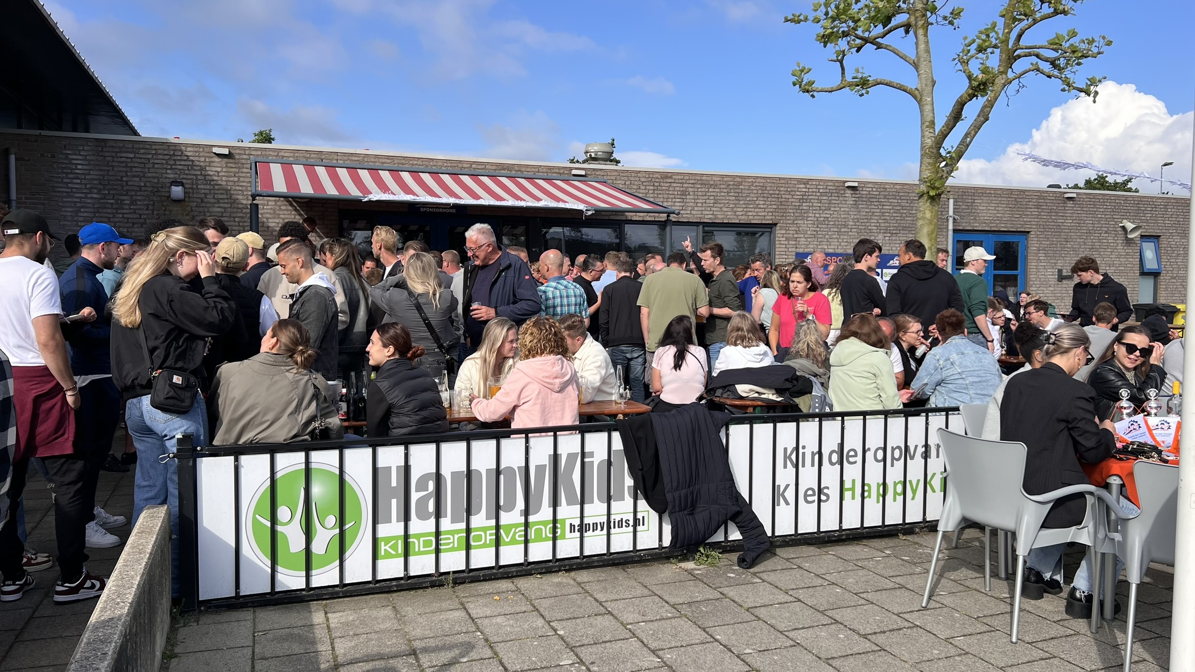 25 MEI :: MINI FOODTRUCK FESTIVAL