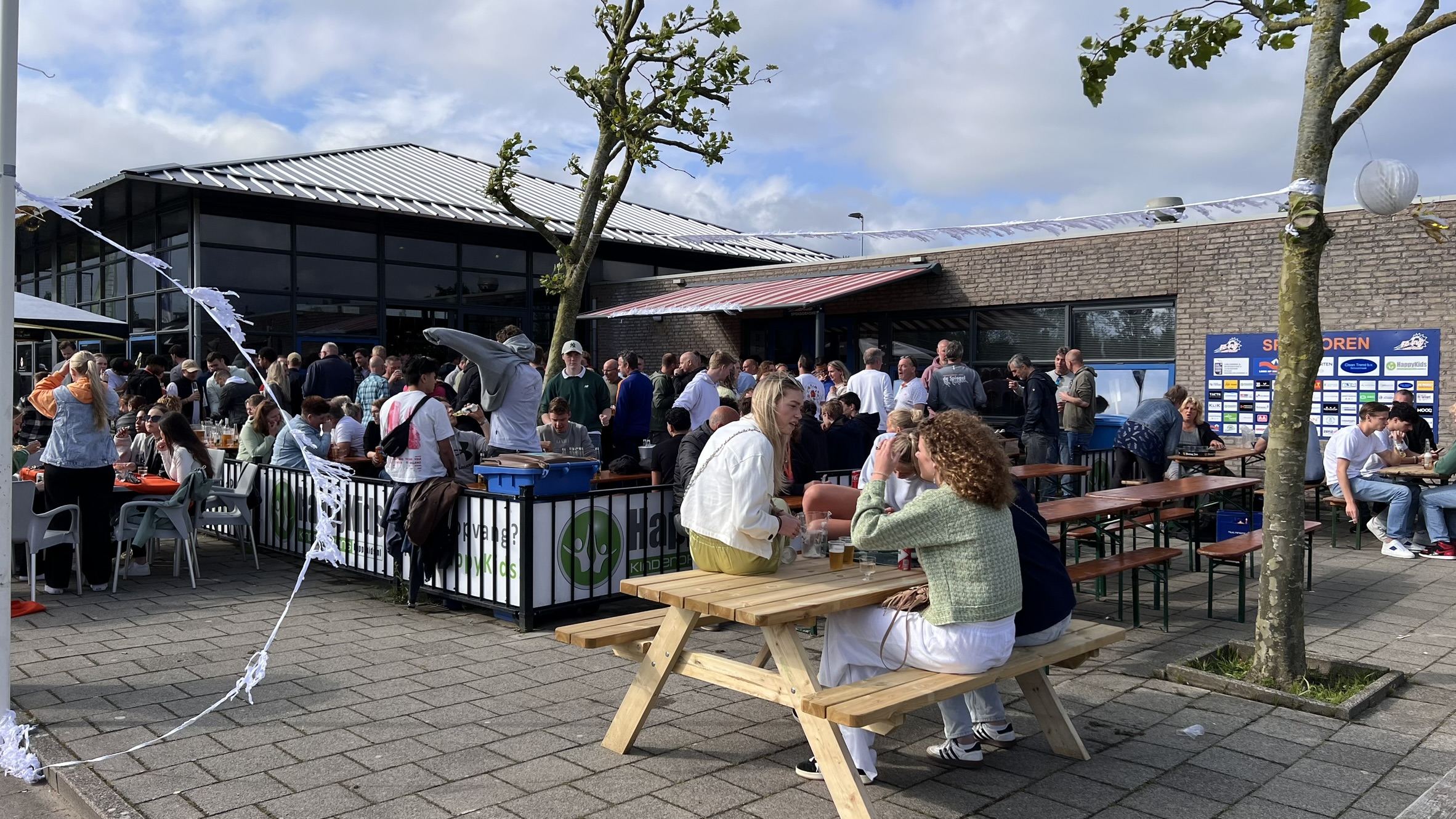 25 MEI :: MINI FOODTRUCK FESTIVAL