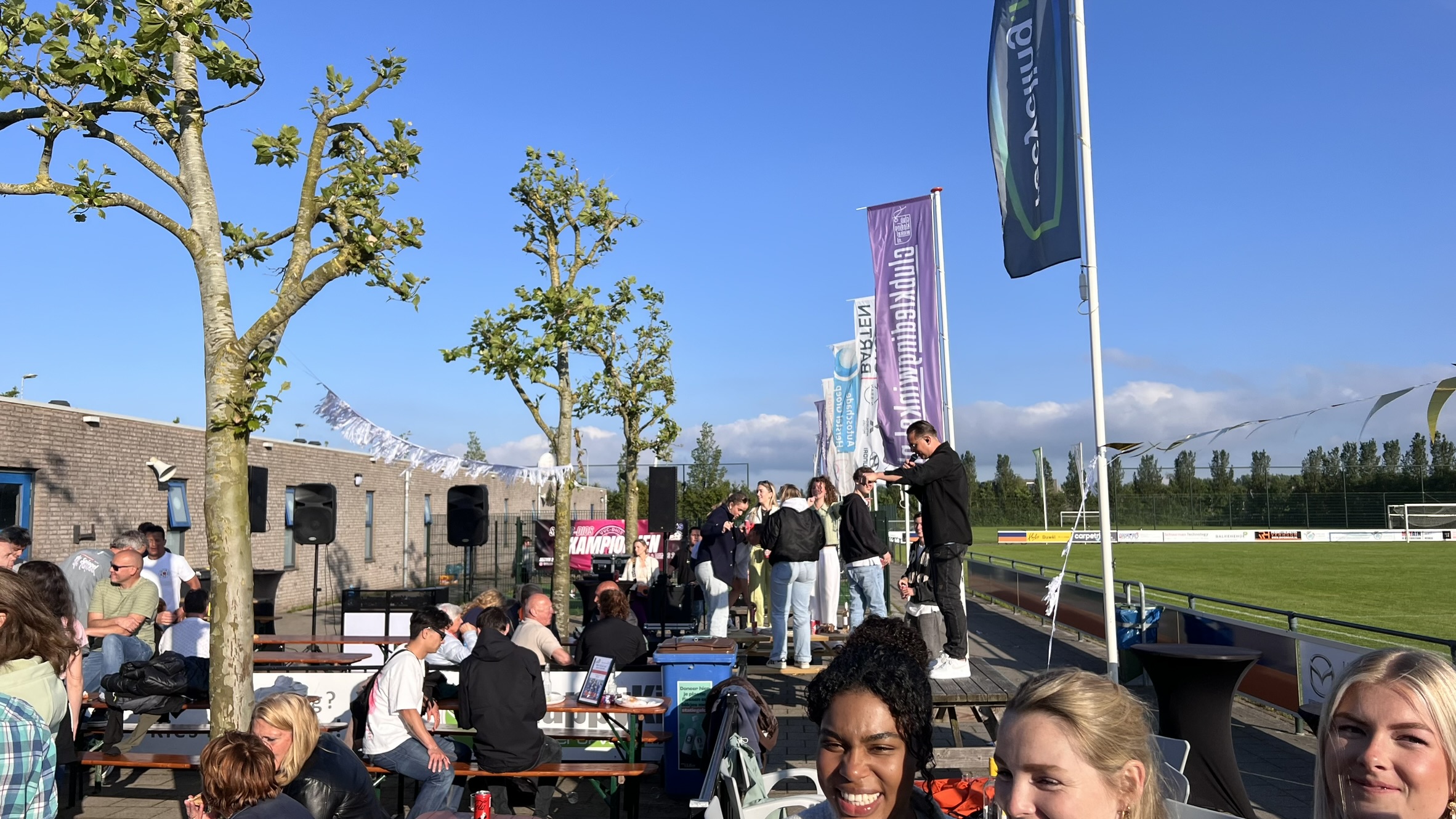 25 MEI :: MINI FOODTRUCK FESTIVAL