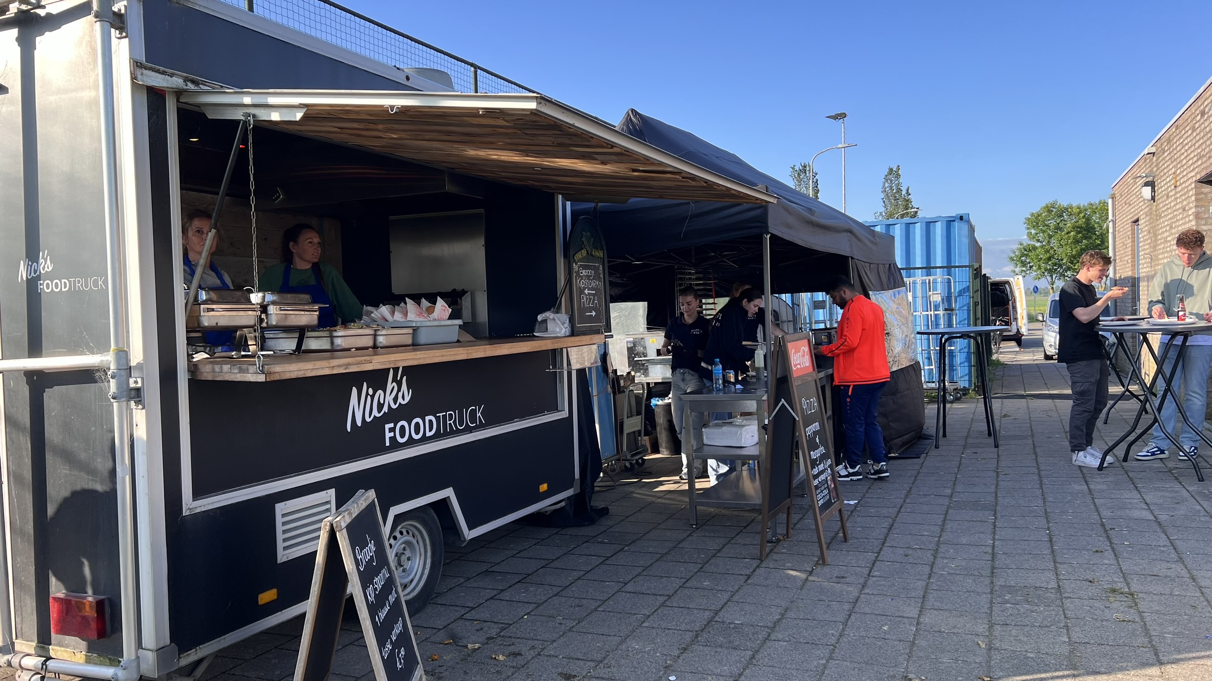25 MEI :: MINI FOODTRUCK FESTIVAL