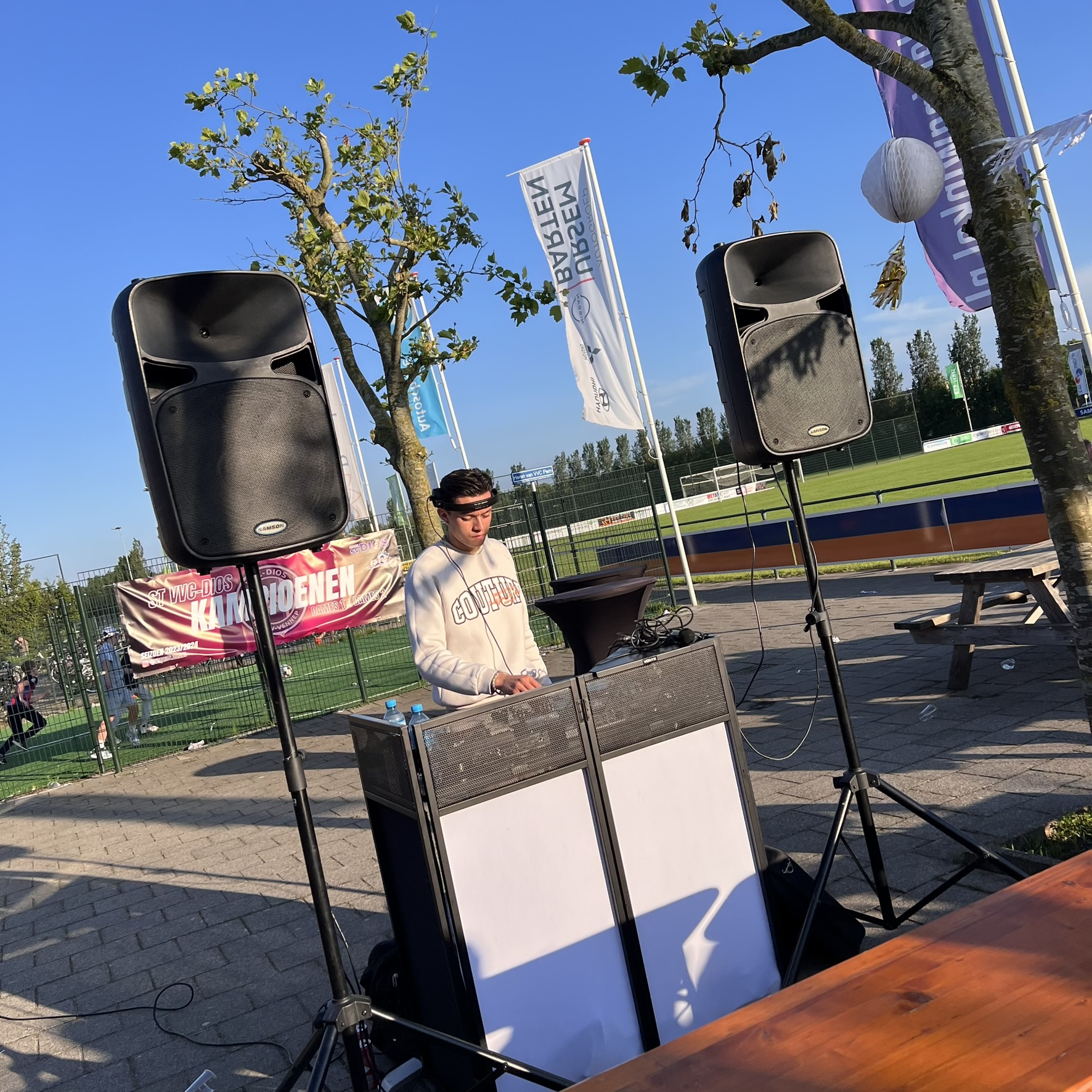 25 MEI :: MINI FOODTRUCK FESTIVAL