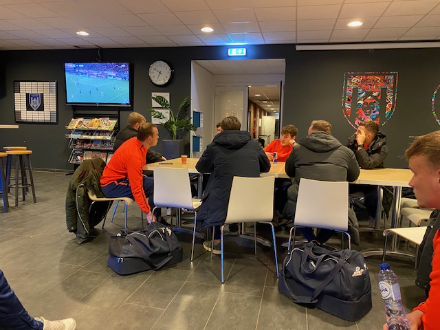 FC VELSENOORD - FC VVC uitslag: 1-0