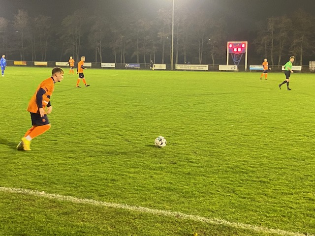 FC VELSENOORD - FC VVC uitslag: 1-0